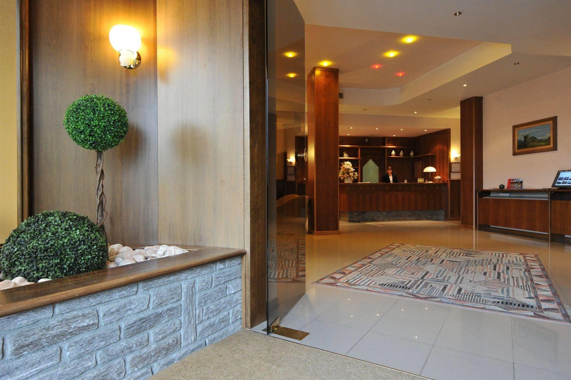 La Rocca Sport & Benessere Châtillon Exteriér fotografie